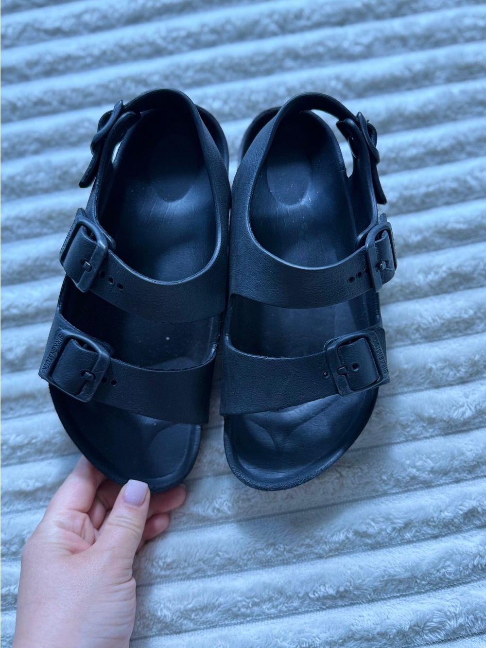 Birkenstock Black Double Buckle kid’s Slide Sandals Synthetic Adjustable Straps
